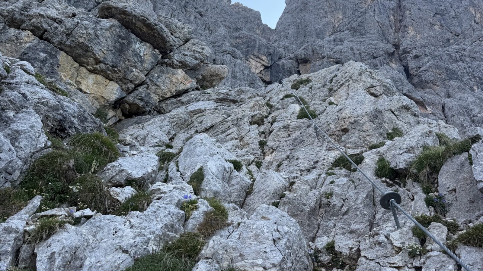 Ferrata-bolver-lugli-rifugio-rosetta-20260802 - Il cavo nella prima parte