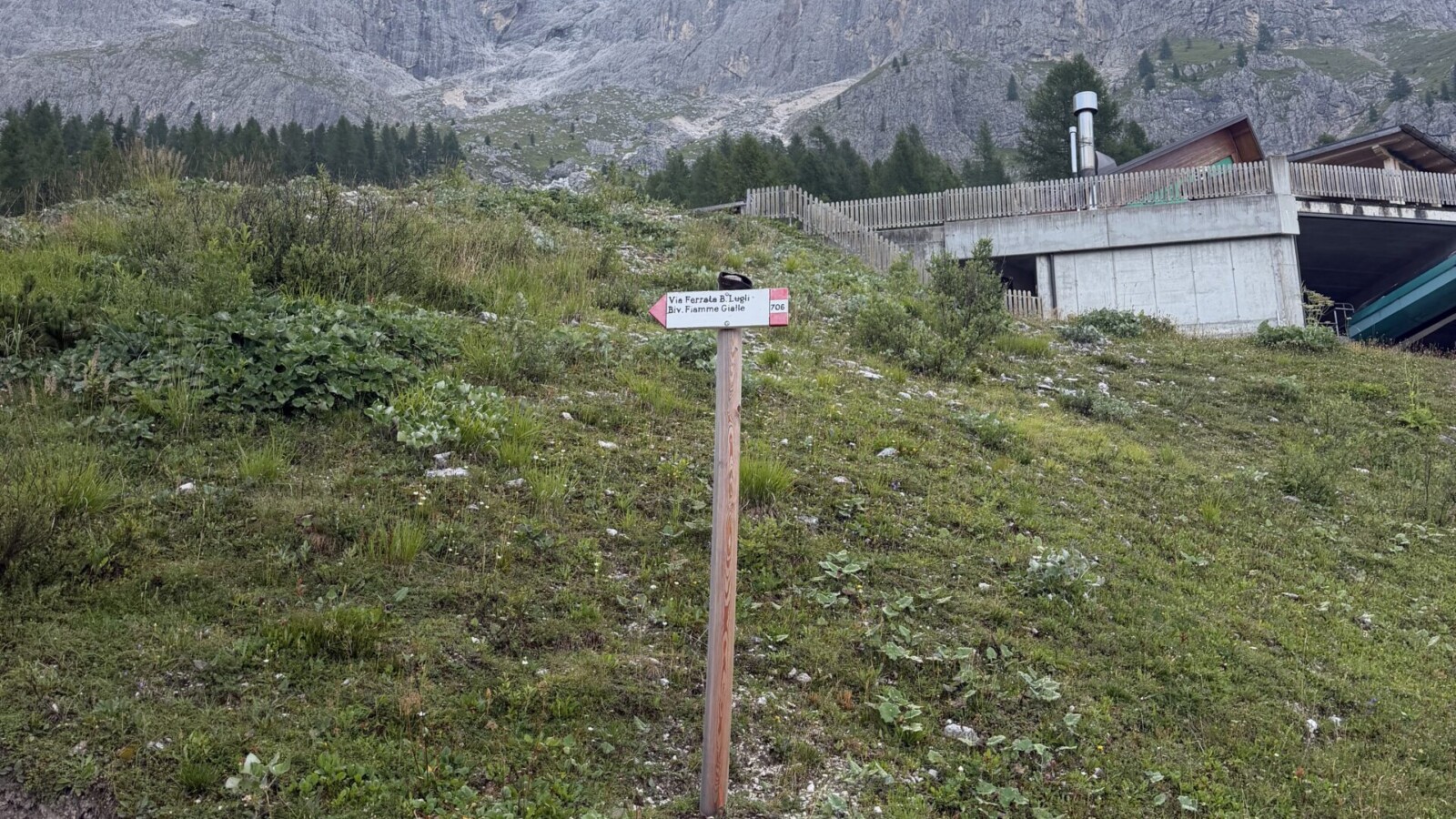 Ferrata-bolver-lugli-rifugio-rosetta-20260802 - La partenza del sentiero a Col Verde