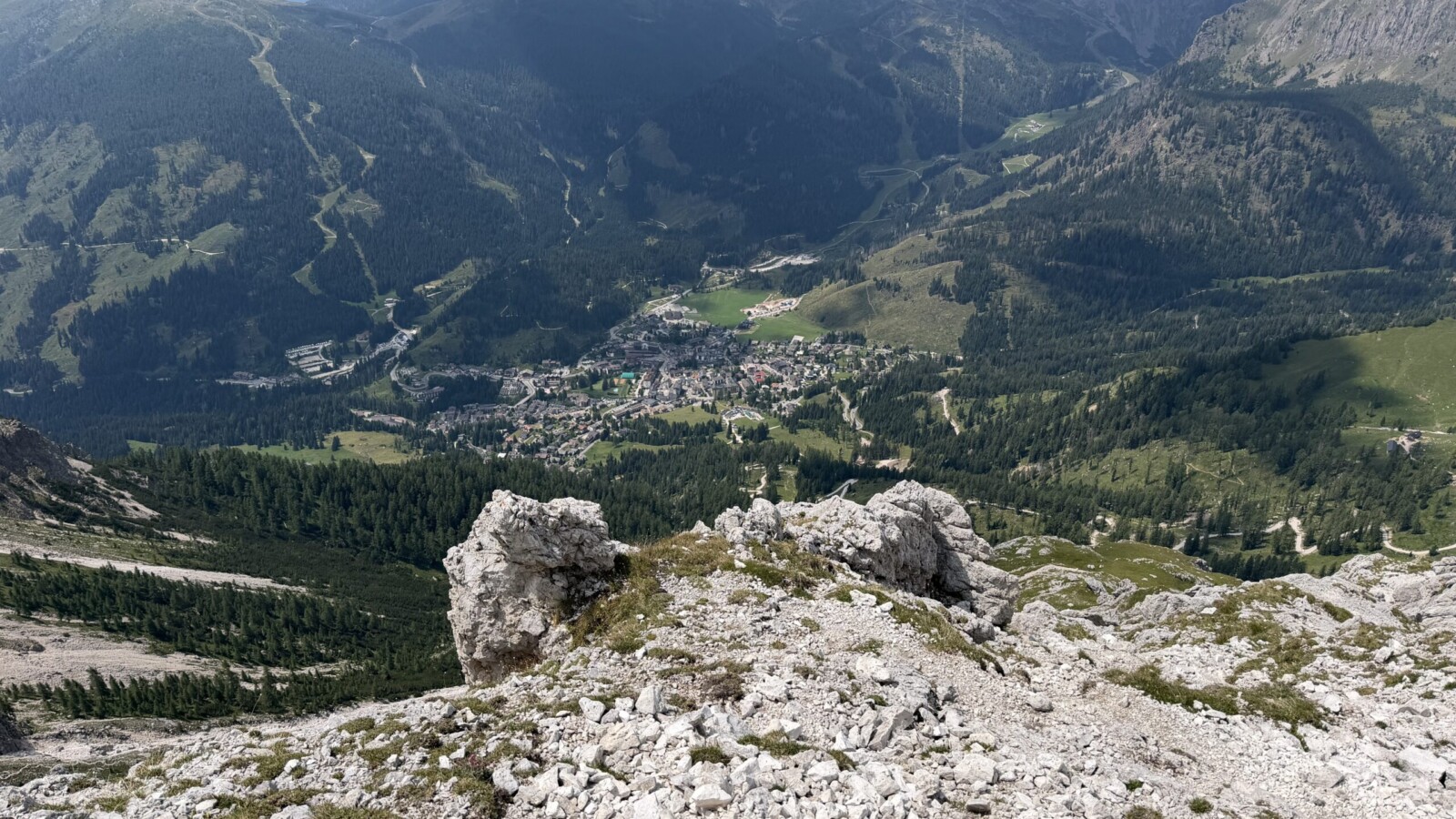 Ferrata-bolver-lugli-rifugio-rosetta-20260802 - Un pulpito verso San Martino